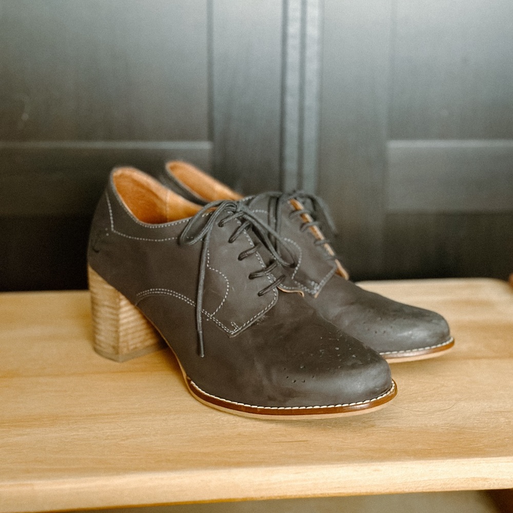 Seasalt Cornwall brogue heels in perfect condition